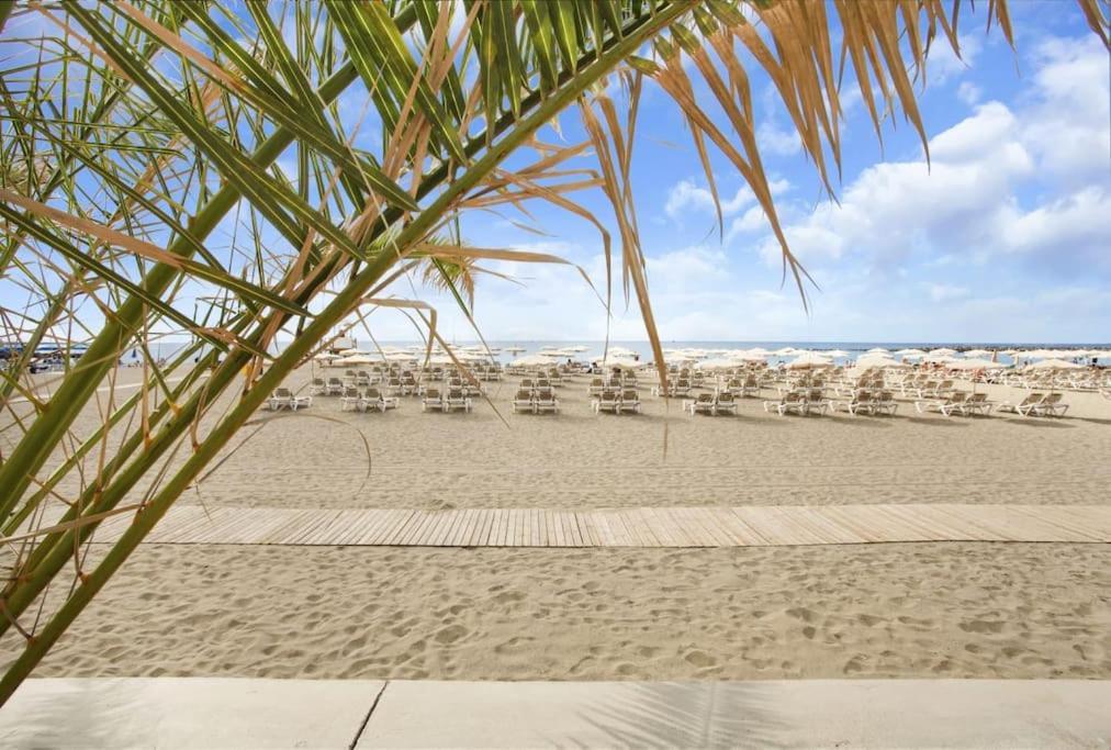Studio In Torres Del Sol Griffin Near The Beach Arona  Exterior foto